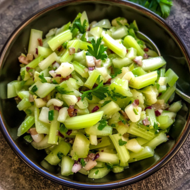 Crisp & Refreshing Celery Salad Recipe – Easy, Healthy, and Full of Flavor
