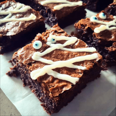 Spooky Halloween Mummy Brownies – Easy & Fun Recipe